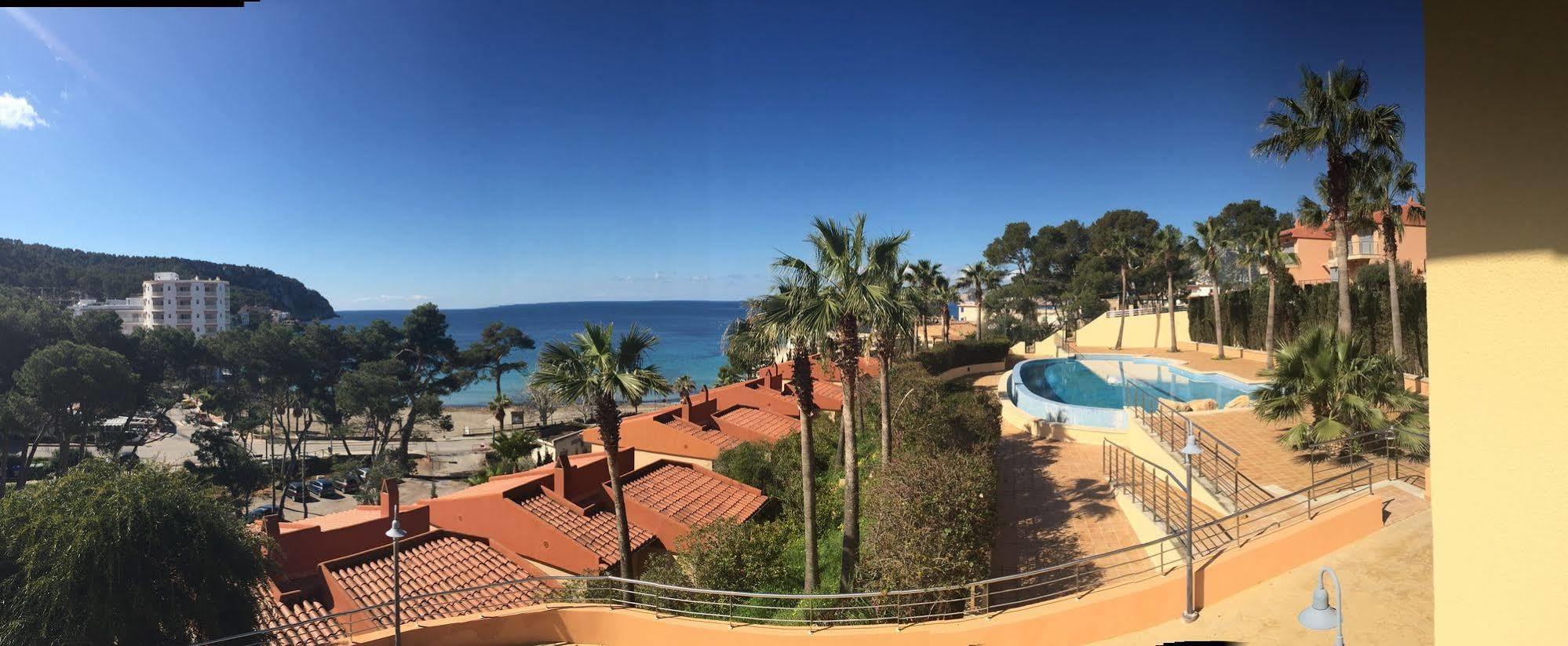 Universal Aparthotel Don Camilo Sant Elm Exterior photo